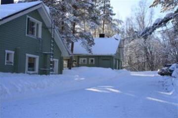 Фото номера Коттедж с сауной и 4 спальнями Дома для отпуска Loma-Rantala Cottages г. Тахковуори 12