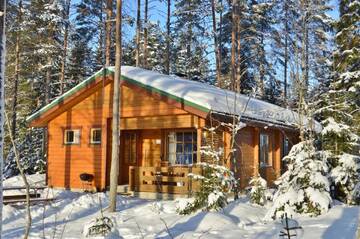 Фото номера Коттедж с 2 спальнями Дома для отпуска Rinnepelto Holiday Cottages г. Тахковуори 7