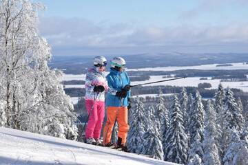 Фото номера Вилла с 4 спальнями и сауной (для 8 взрослых) Курортные отели Tahko Golden Resort г. Тахковуори 33