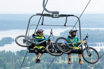 Фото номера Вилла с 4 спальнями и сауной (для 8 взрослых) Курортные отели Tahko Golden Resort г. Тахковуори 40